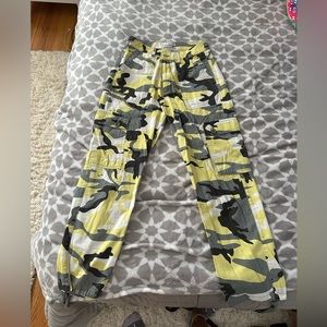Urban Outfitters Women’s Yellow Camo Cargo Pants